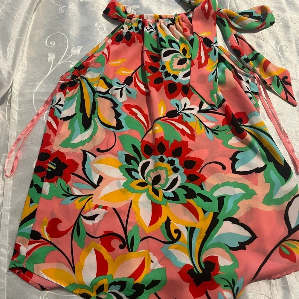 New York and Company Floral Camisole